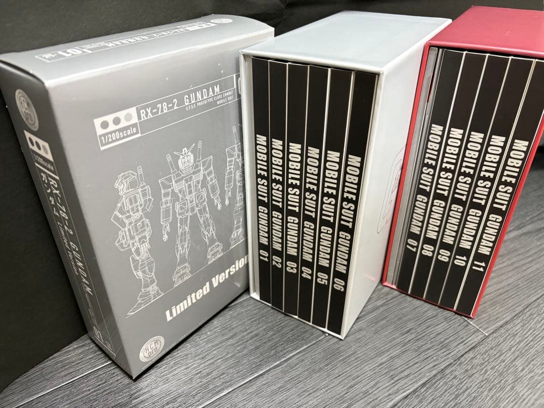 ④GUNDAM DVD BOX フィギュア付き