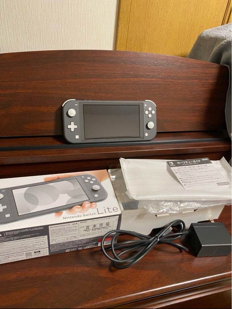 Nintendo Switch Lite グレー 未使用品