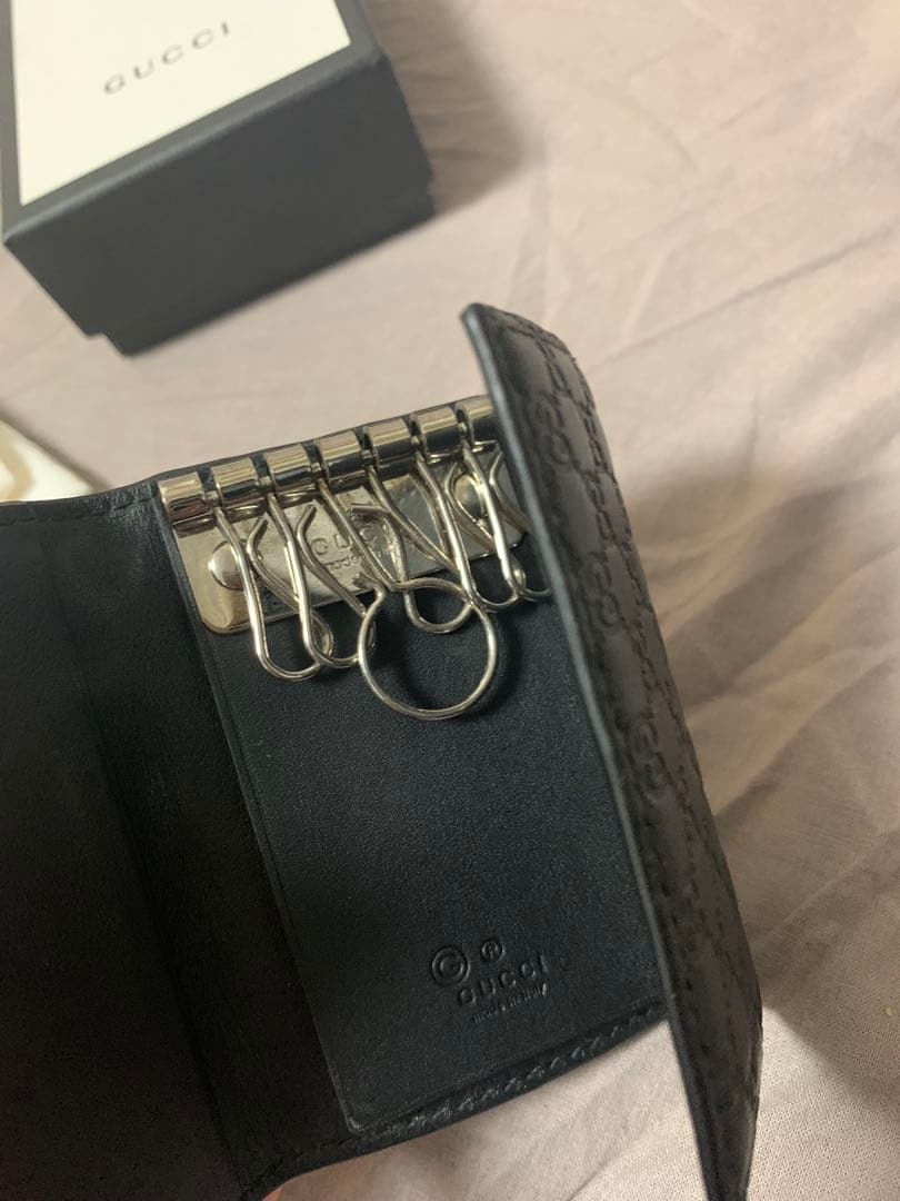 美品✨️GUCCI ブラック GGパターン キーケース