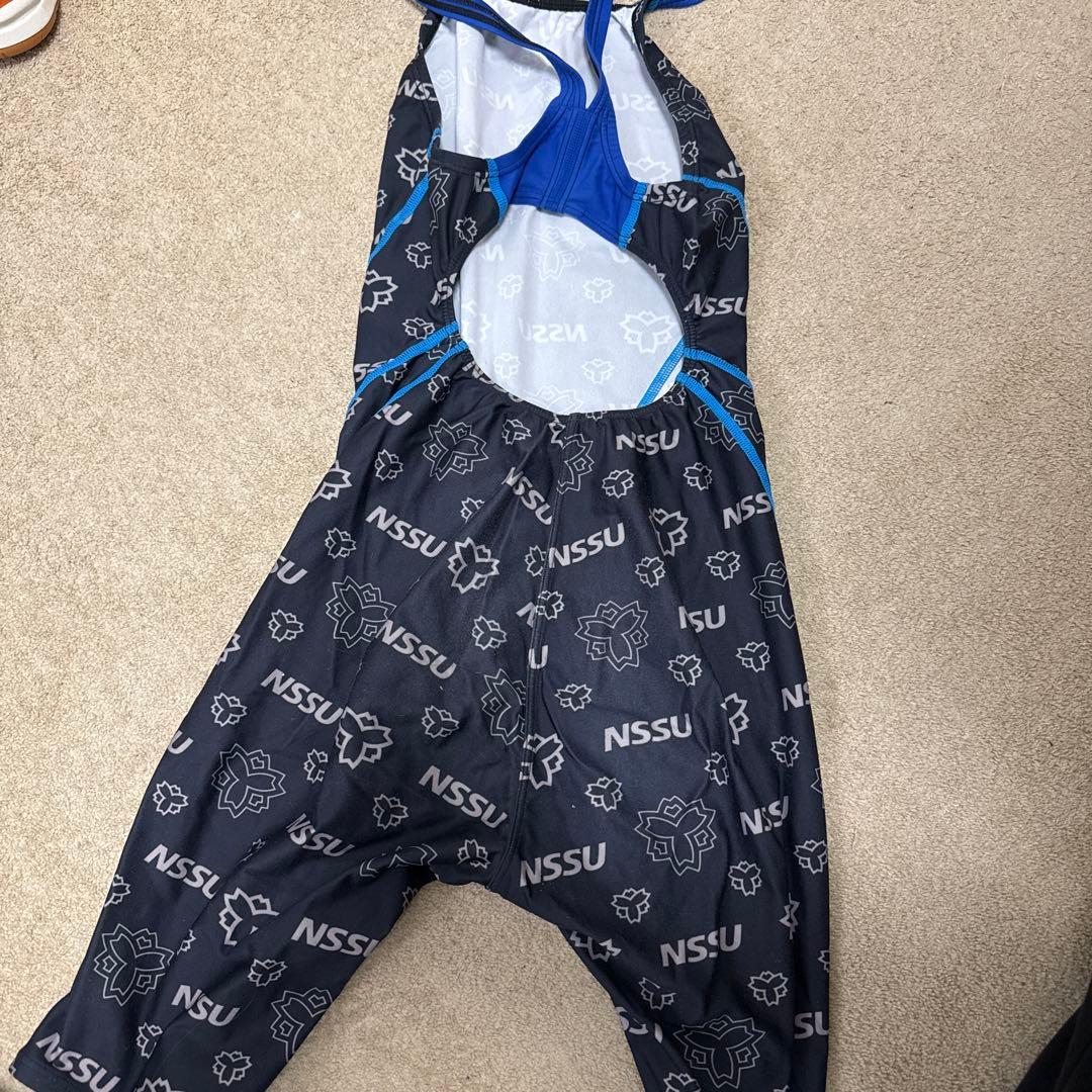 NSSU スポーツ用水着 黒/青