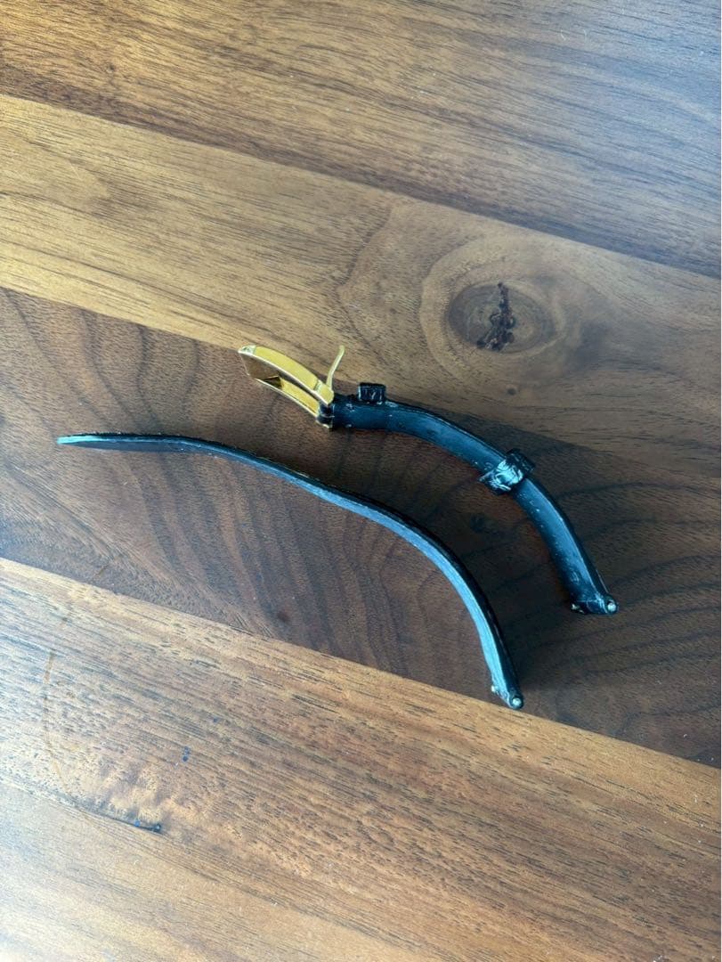 カミーユフォルネ 時計ベルト18/16mmアリゲータ ーブラック国内正規品