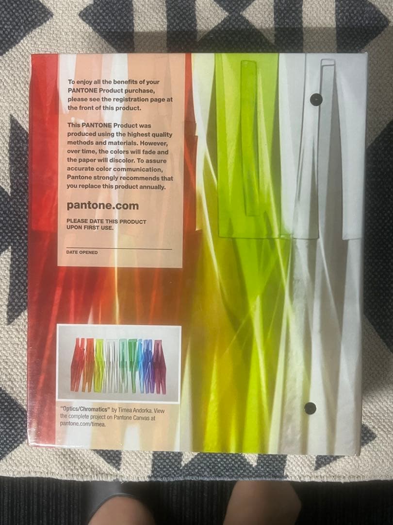 PANTONE PLUS SERIES SOLID CHIPS セット　色見本帳