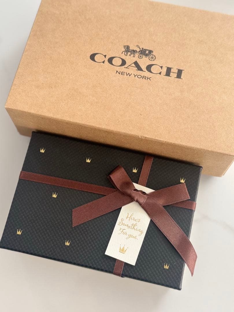 COACH ベージュキーケース ギフトボックス付き 最終値下げ