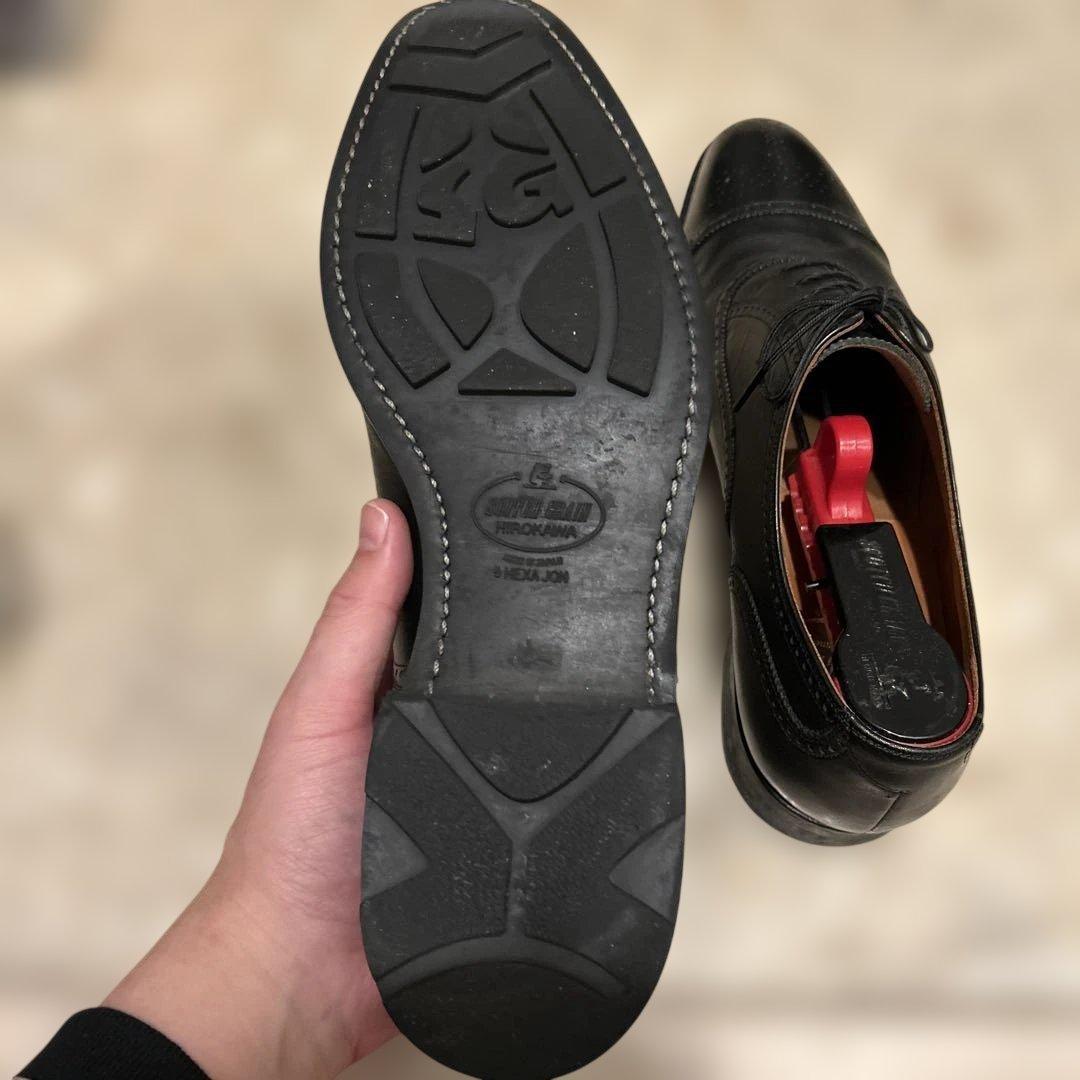 ブラックレザー ストレートチップシューズ