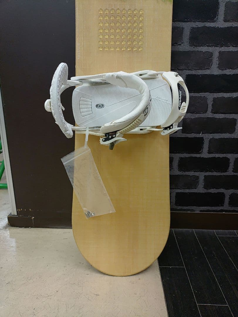 BURTONスノーボード　DRAKEビンディング　２点セット　初心者　ファースト