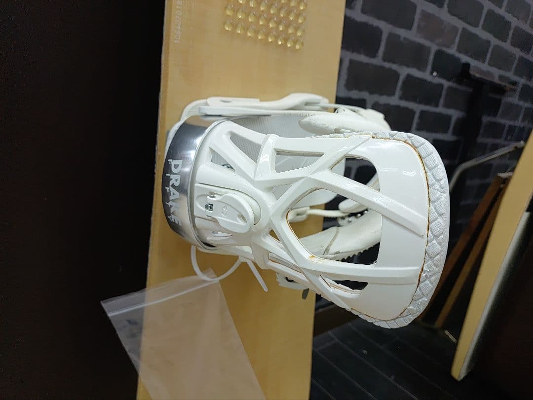BURTONスノーボード　DRAKEビンディング　２点セット　初心者　ファースト