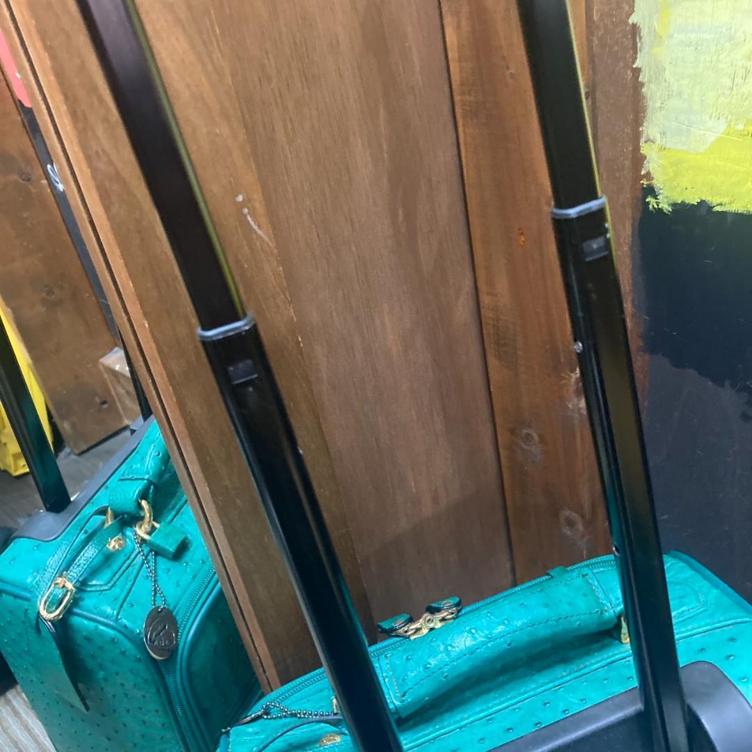 ▼JRA オーストリッチ　キャリーバッグ　グリーン　日本製　レザー　鍵付き