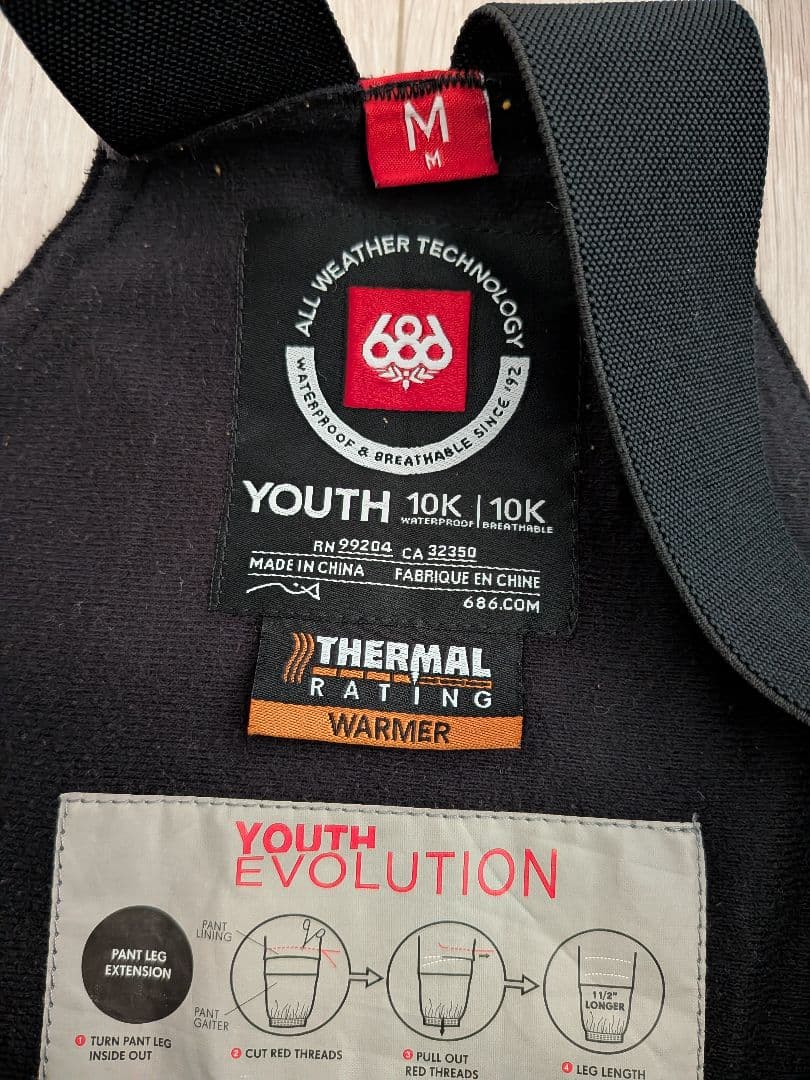 美品☆686 ブラック スノーボードウェア ビブパンツ