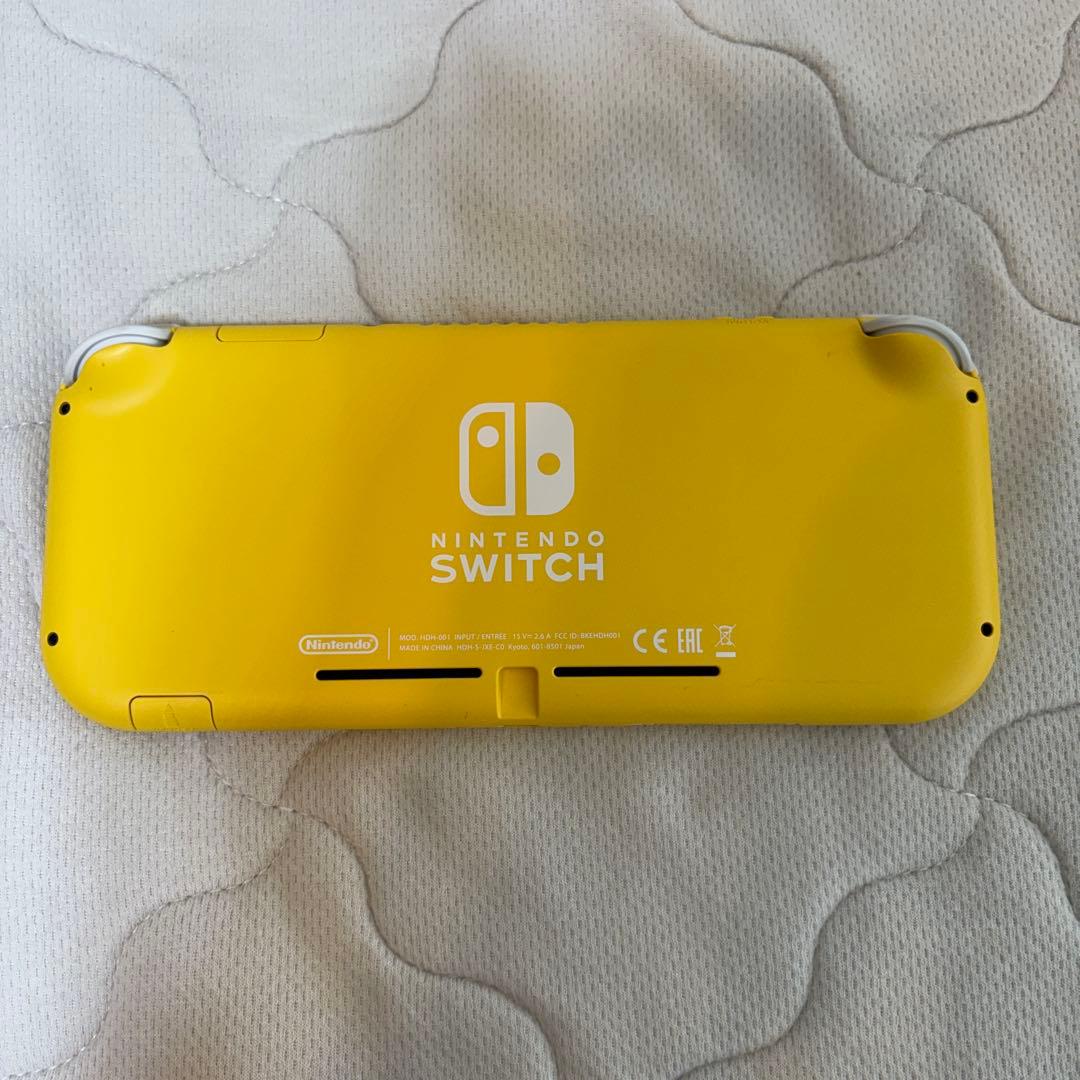 Nintendo Switch Lite イエロー 充電器 箱付き