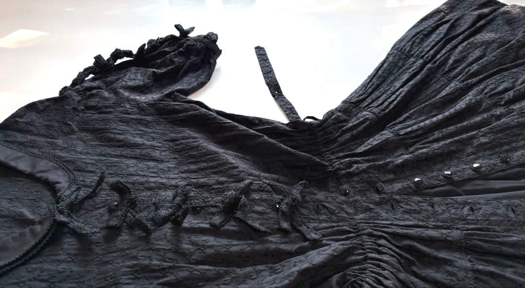 カネコイサオKANEKO ISAO コットンレース刺繍　ワンピース黒　小悪魔