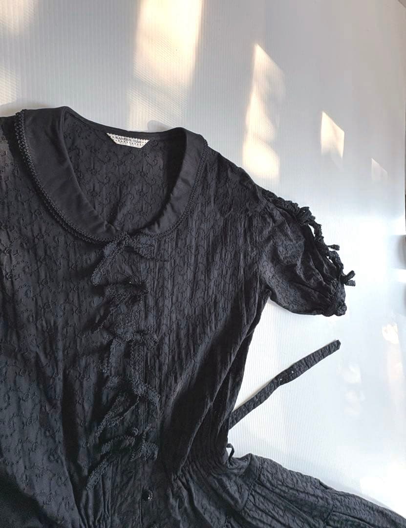 カネコイサオKANEKO ISAO コットンレース刺繍　ワンピース黒　小悪魔