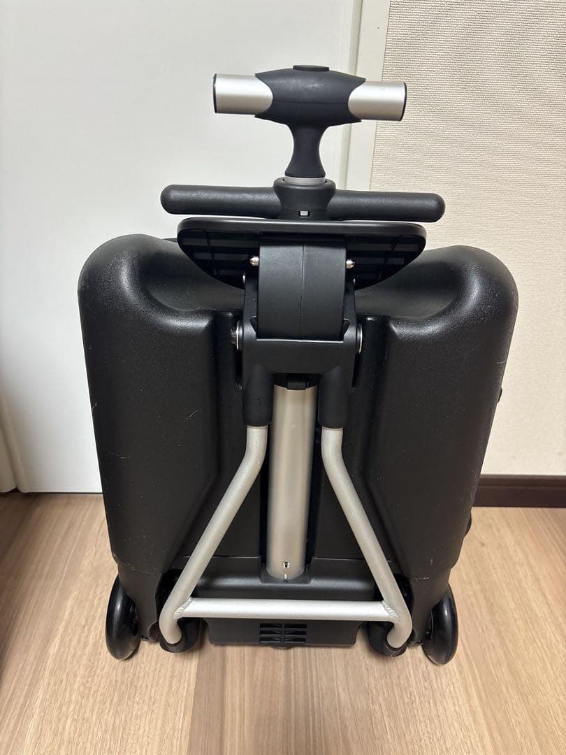 正規店購入　マイクロスケーター　ラゲッジイージー　子供が乗れるスーツケース