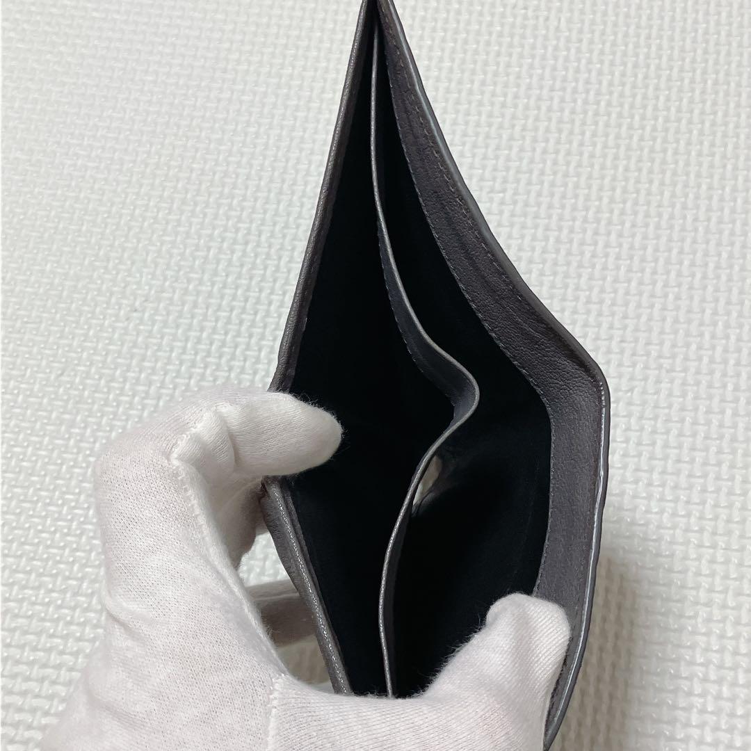 未使用BOTTEGA VENETA ボッテガヴェネタ レザー二つ折り財布　グレー