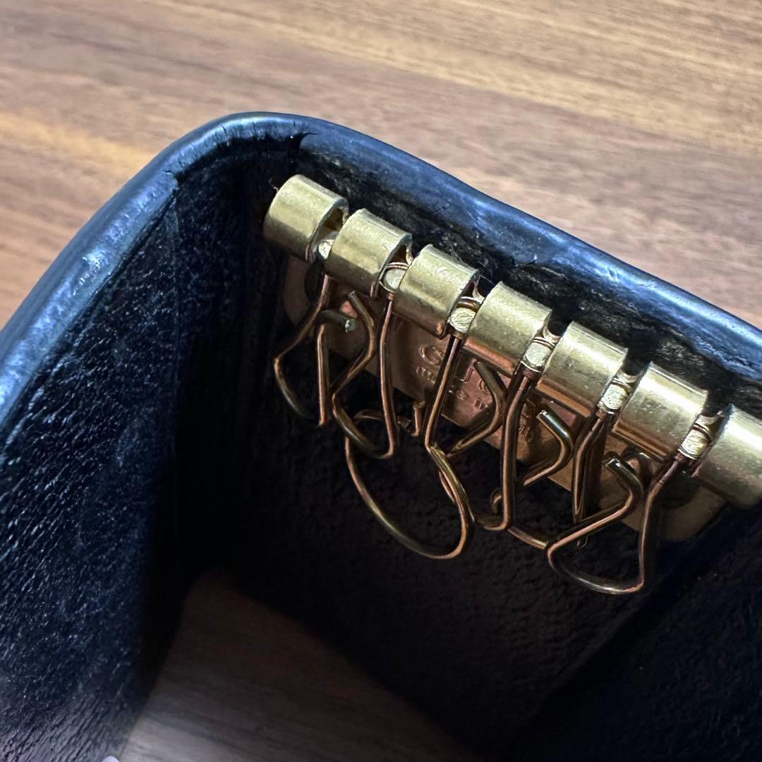 GUCCI ブラックレザーキーケース 蜂モチーフ アニマリエ