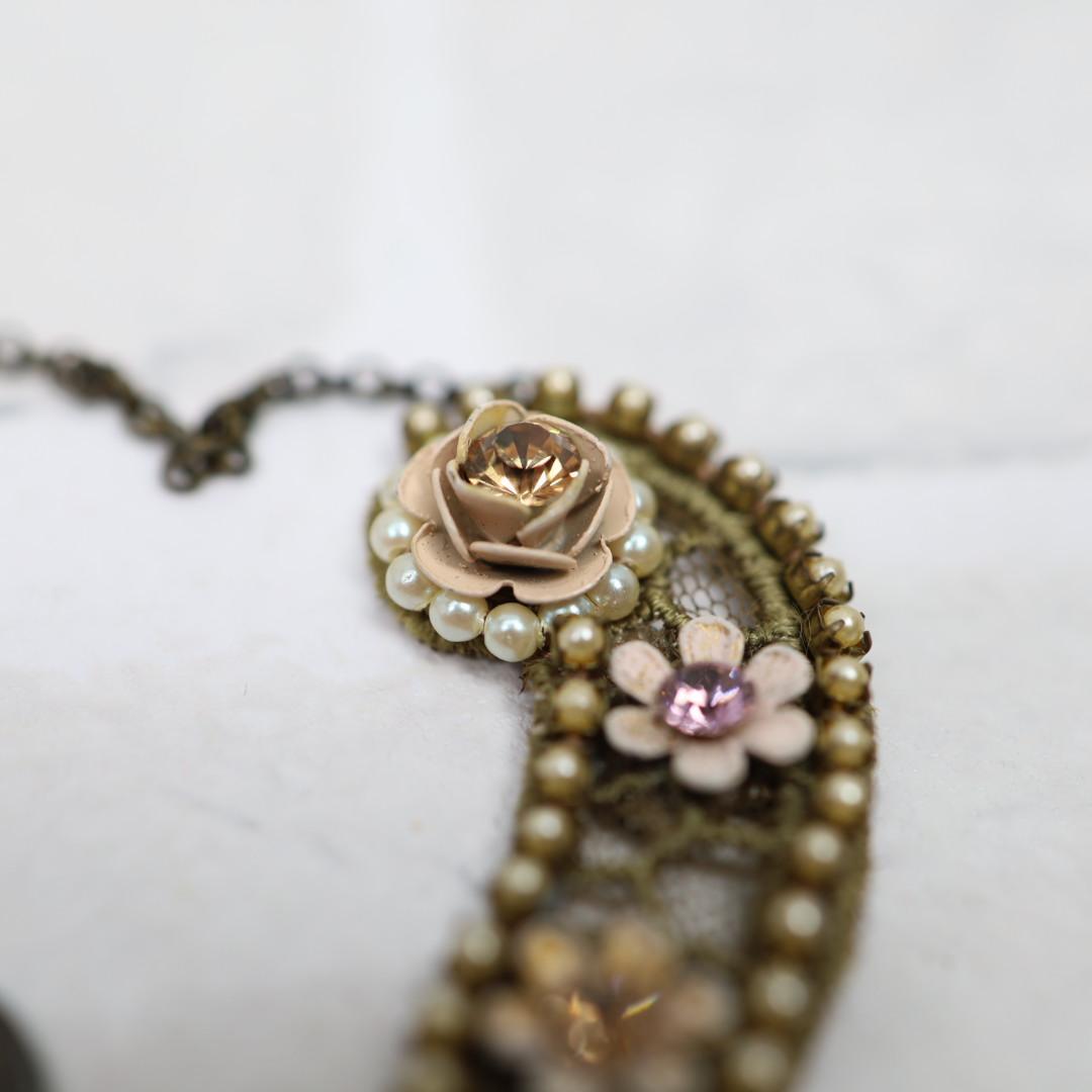 希少 ミハエルネグリン ネックレス フラワーモチーフ ラインストーン