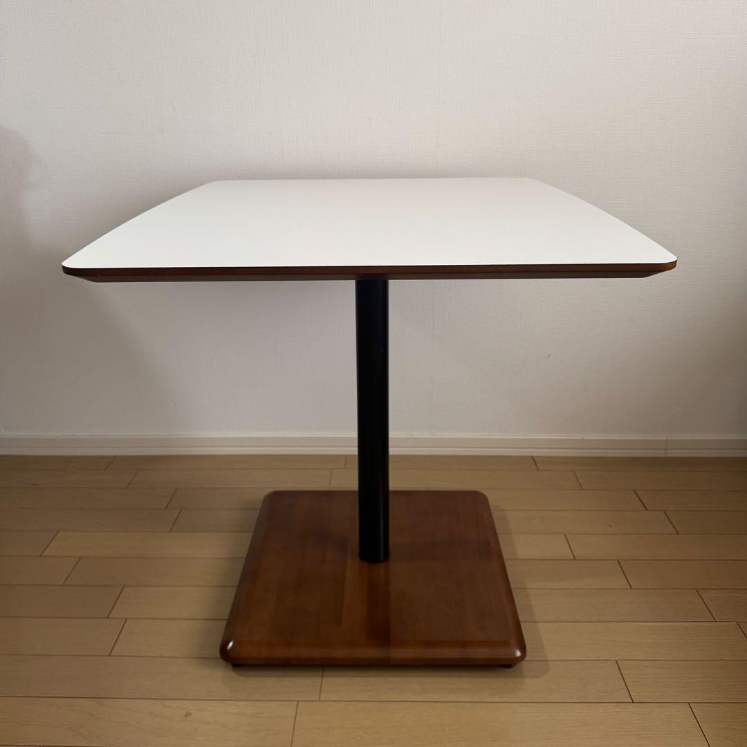 【カリモク60】カフェテーブル