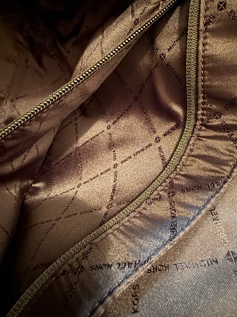 MICHAEL KORS ブラックトートバッグ