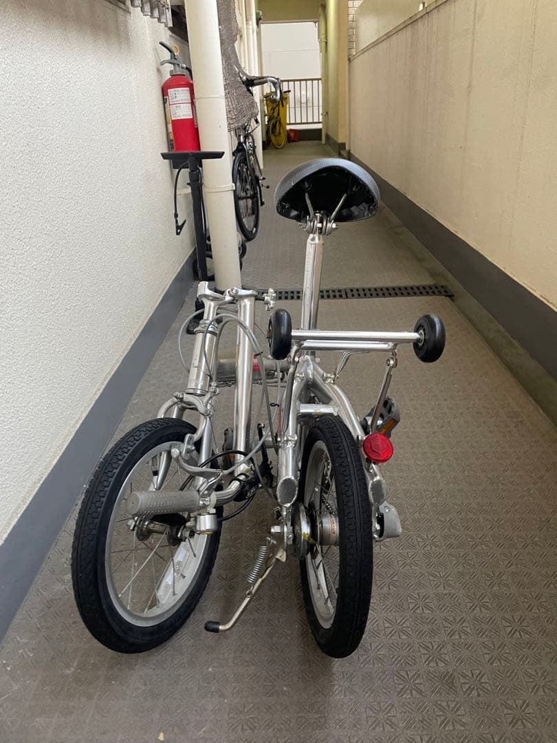 折りたたみ自転車 シルバー コンパクト　Coleman