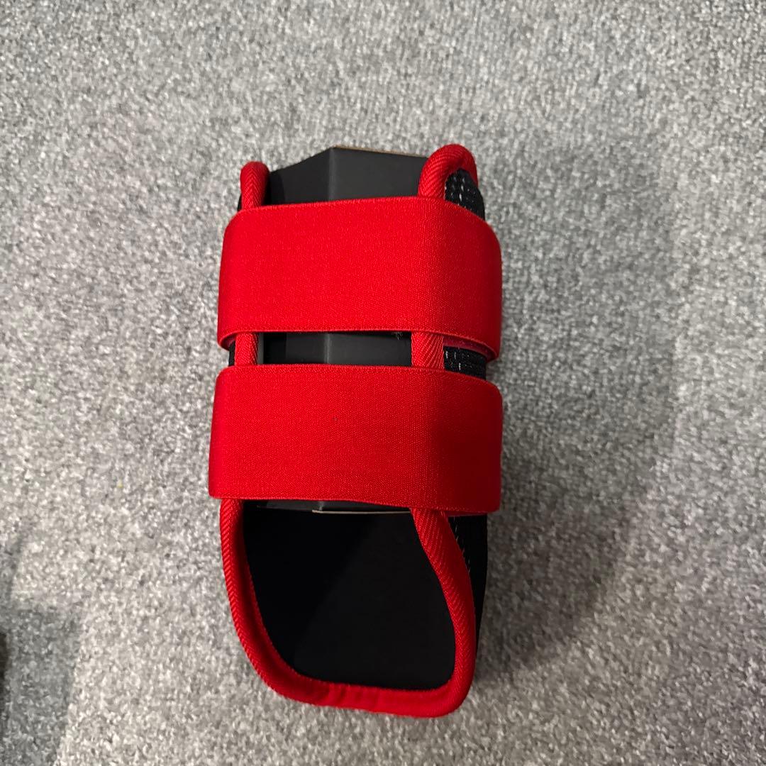 ミズノプロ エルボーガード フットガード(右打者用)