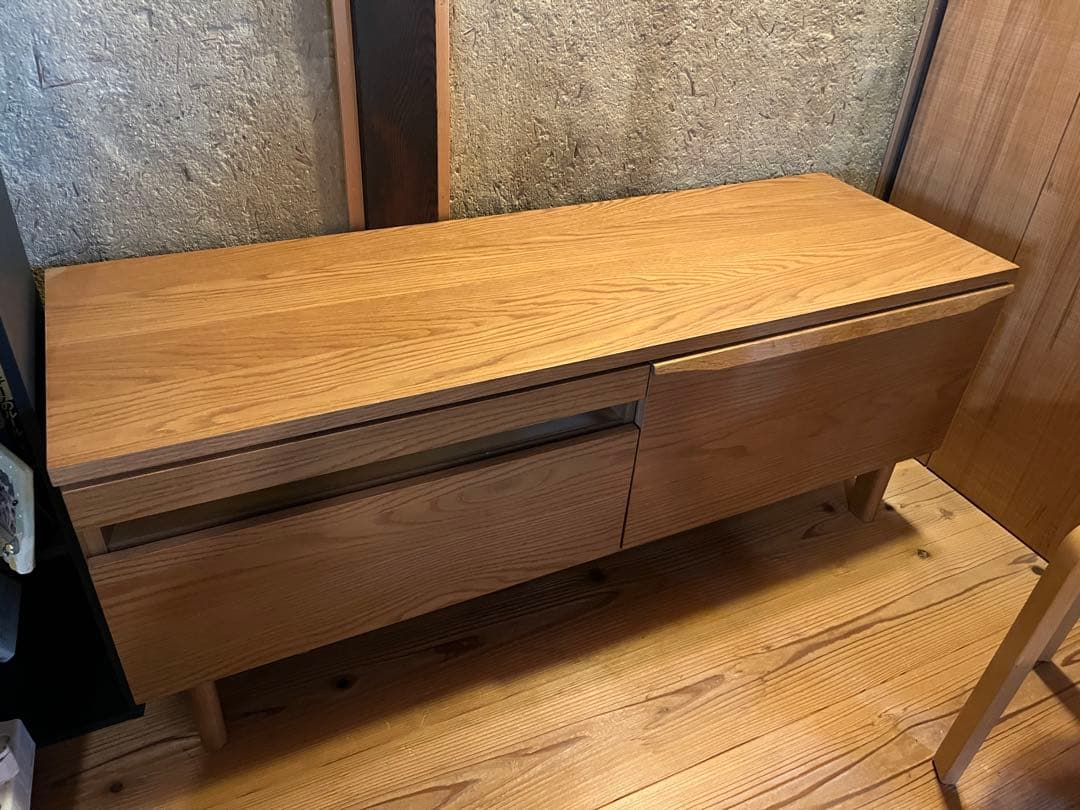 送料込み！美品！unico kirp 1200cm幅　テレビ台