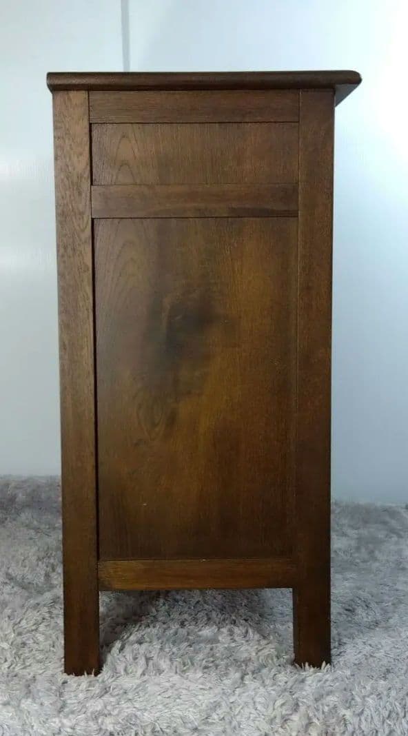 ヴィンテージ ナラ無垢材　花柄キャビネット 北海道旭川 勇峰工芸