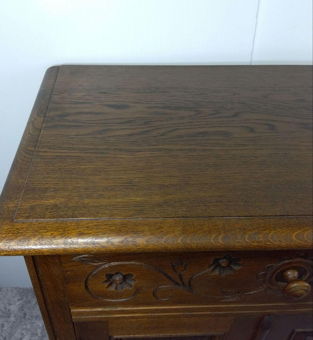 ヴィンテージ ナラ無垢材　花柄キャビネット 北海道旭川 勇峰工芸