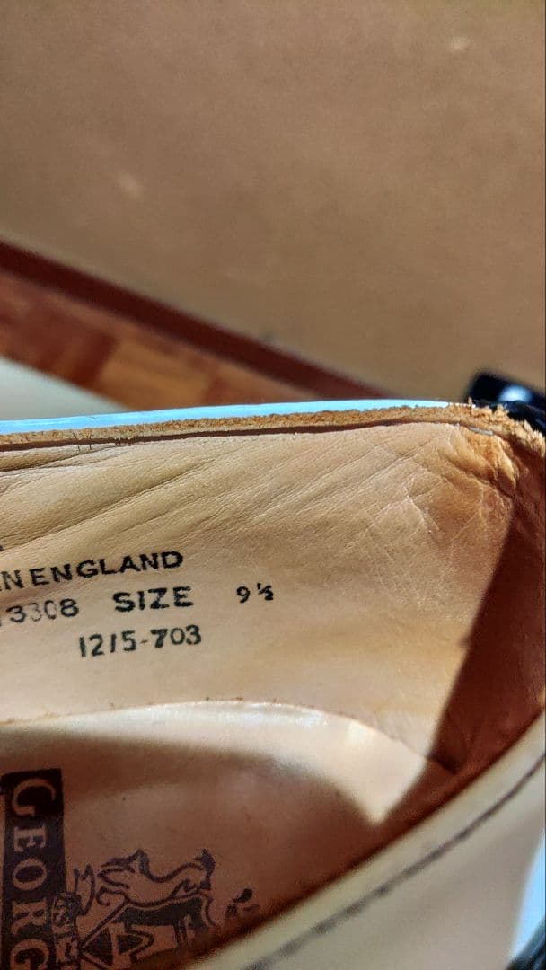 今週末まで安い。ジョージコックス　ウィングチップ