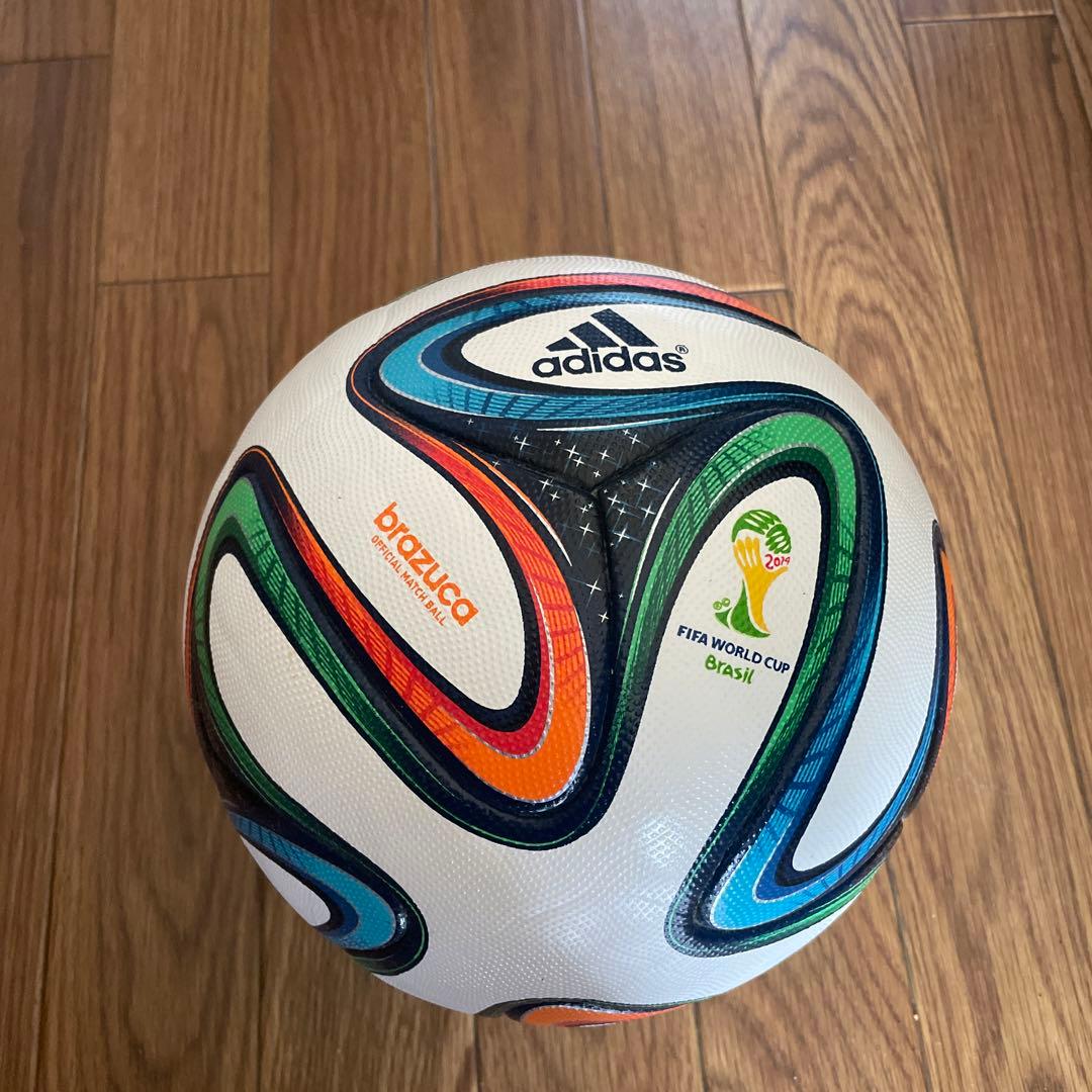 値下げ　adidas Brazuca サッカーボール 2014