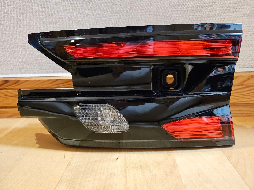 スバル レヴォーグ/レイバック VN5 純正 リアフィニッシャー左右 かずや様