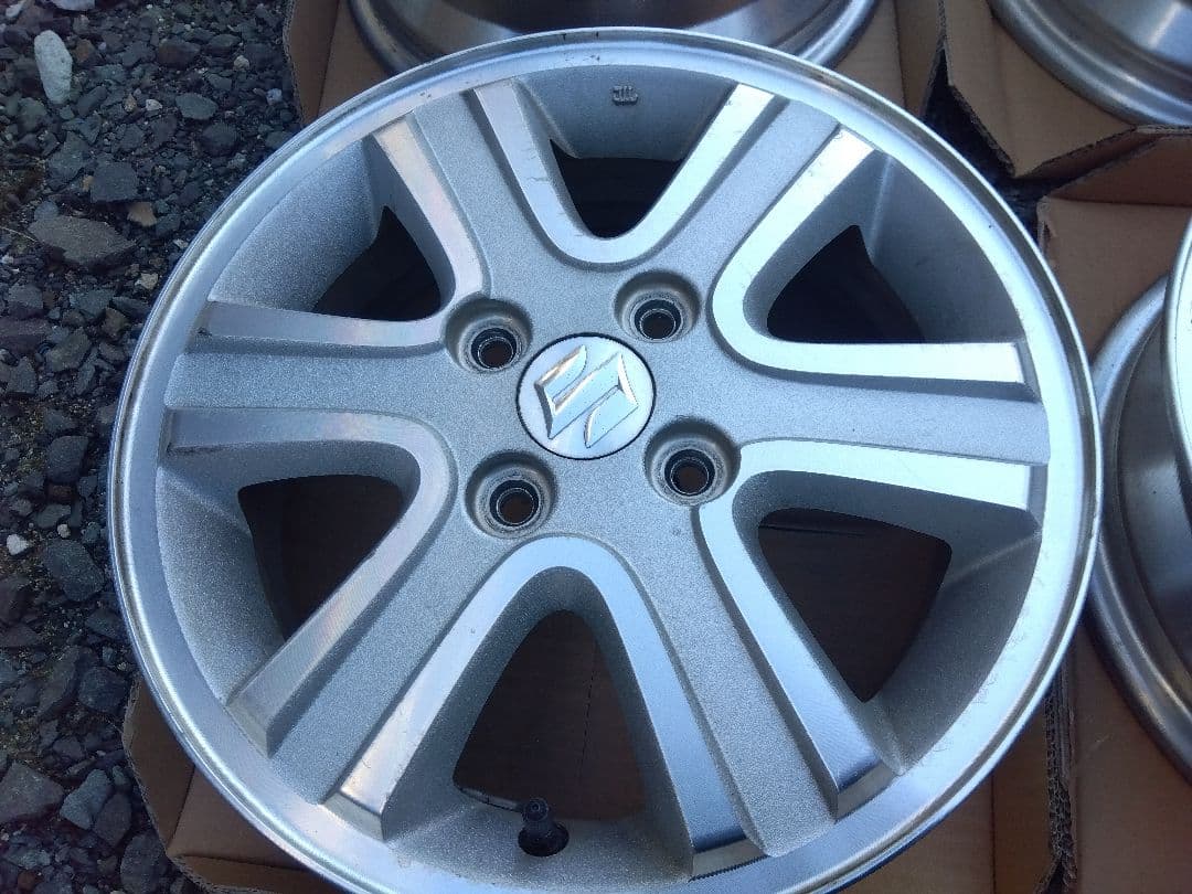 圭*様 スズキ純正　エブリィワゴンDA64W 14インチアルミWHEEL 4本セ