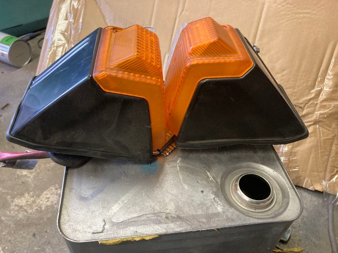 ランドクルーザー70 前期中期、 純正フロント左右ウインカー