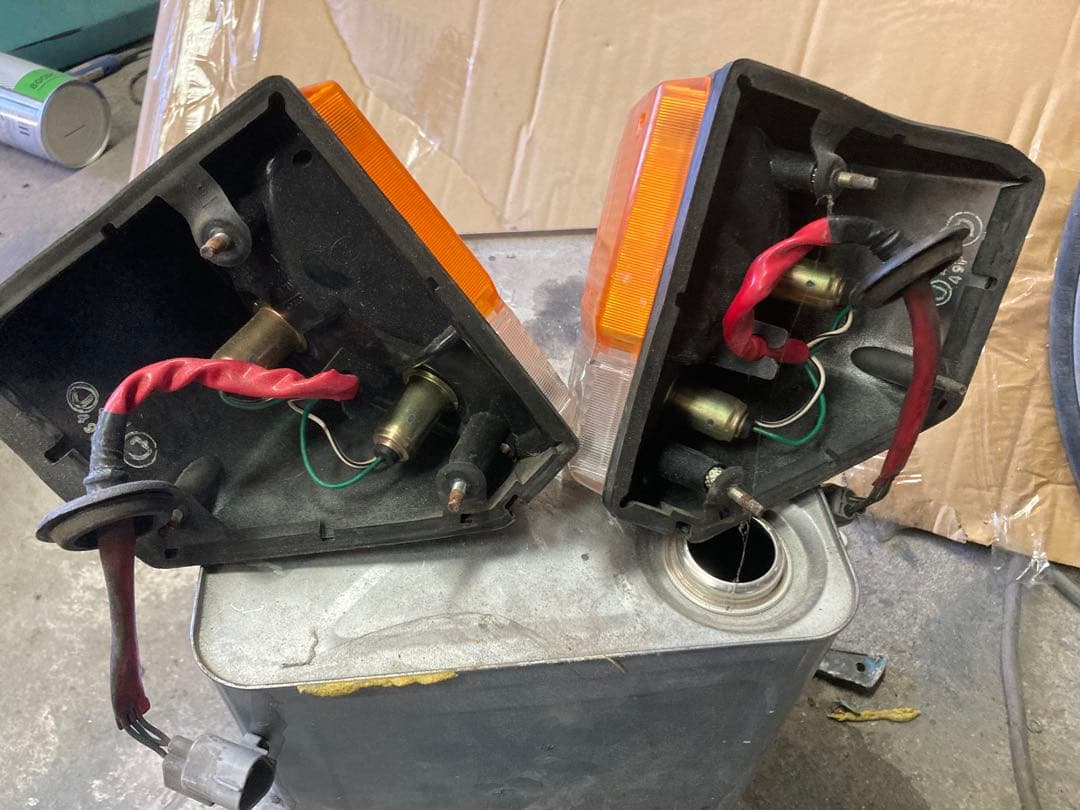 ランドクルーザー70 前期中期、 純正フロント左右ウインカー