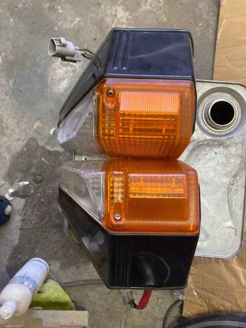 ランドクルーザー70 前期中期、 純正フロント左右ウインカー