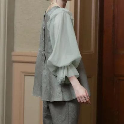 美品　ルイルエブティック　ジャカードタックフレアトップス＆テーパードパンツドレス