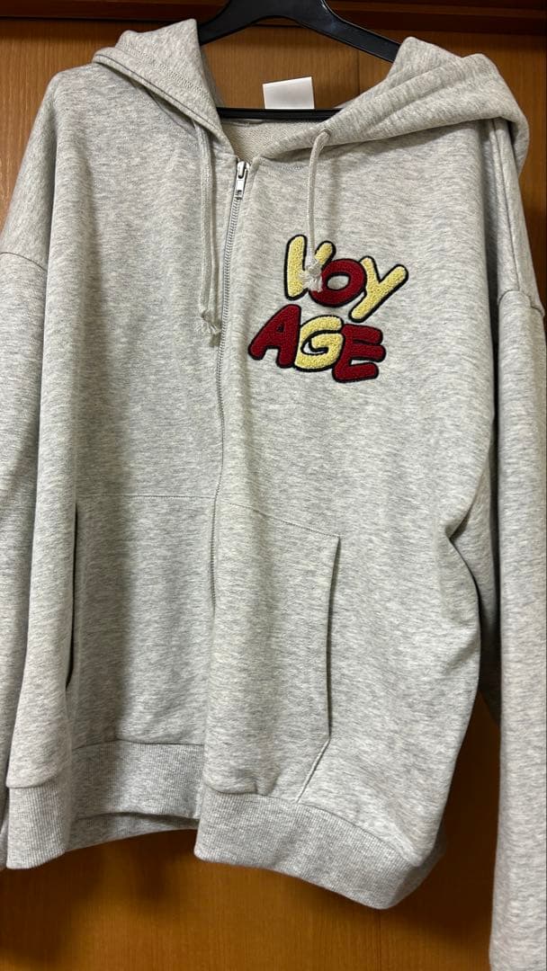 も*ち様 VOYAGE なにわ男子 パーカー