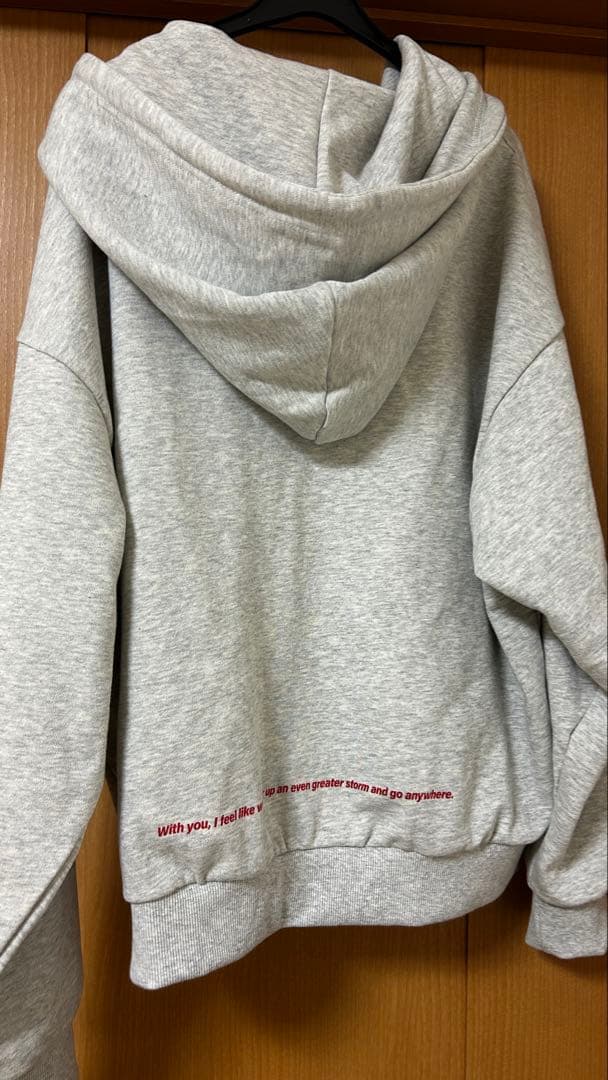 も*ち様 VOYAGE なにわ男子 パーカー