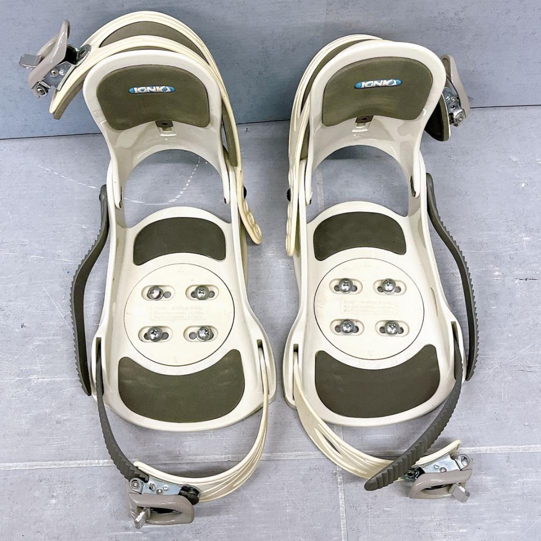 【3点セット】ジュニアスノーボード WORLD INDUSTRIES 126cm