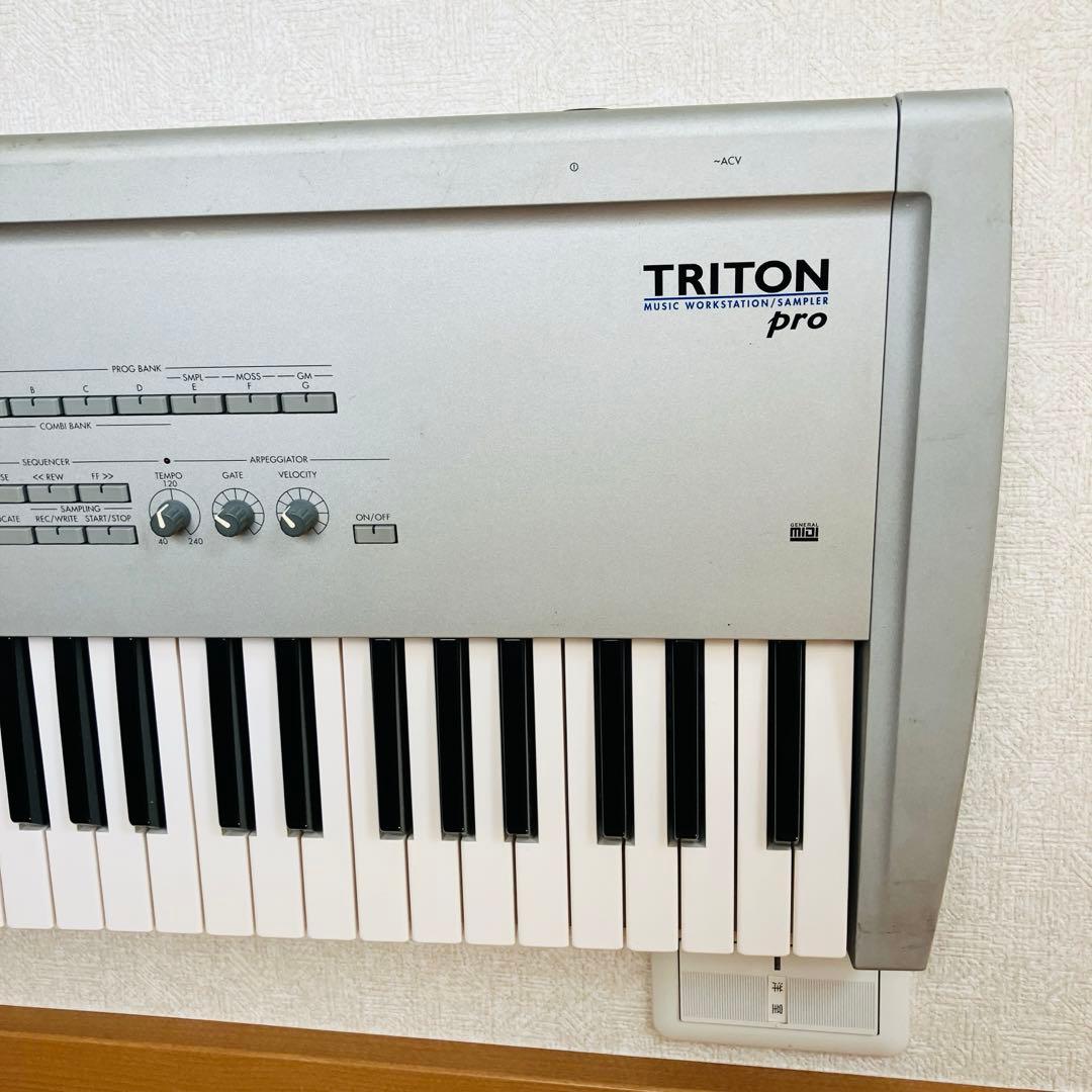 KORG TRITON Pro 通電確認済み ジャンク ソフトケース付き