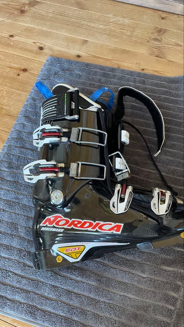 ノルディカ大人ジュニアスキーブーツスキー靴2525.5cm女性子供男性