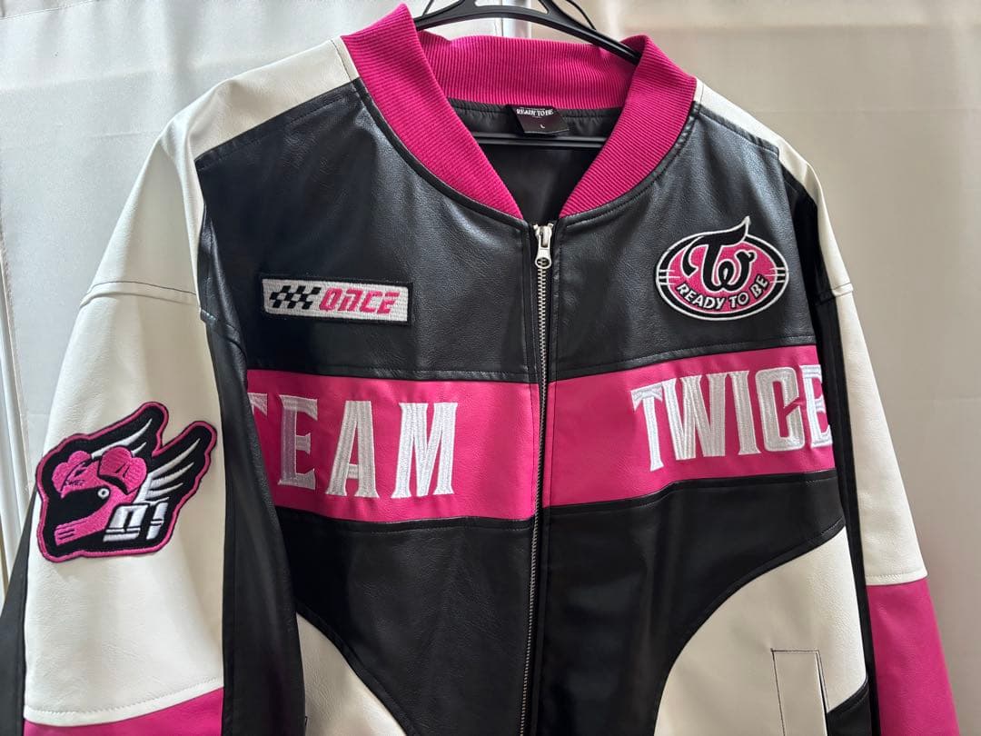 TWICE READY TO BE スタジャン Lサイズ