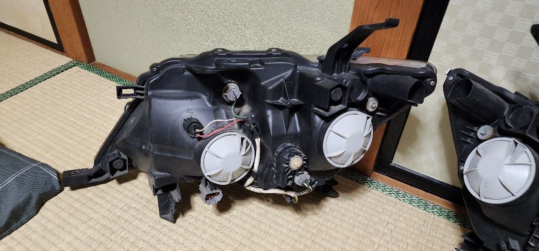 日産 セレナ FC26(2013) （2個口発送・直接引取も可）