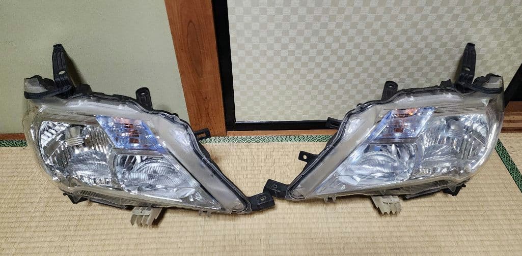 日産 セレナ FC26(2013) （2個口発送・直接引取も可）