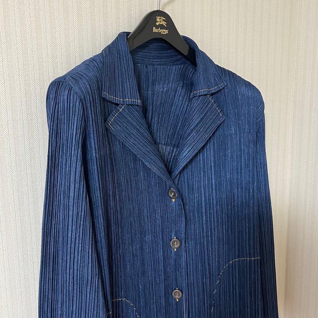 PLEATSPLEASE イッセイミヤケ デニム調　　　　ジャケット ブルー　2