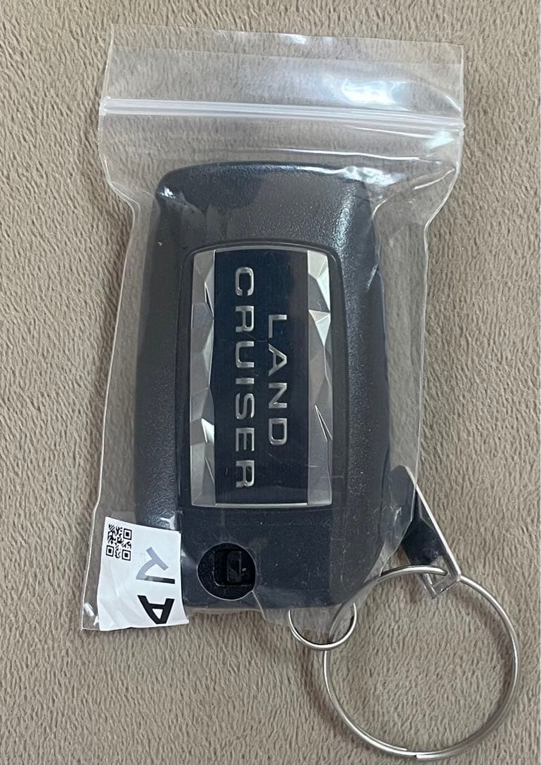 TOYOTA トヨタ純正 ランドクルーザー300系 スマートキー 3つボタン