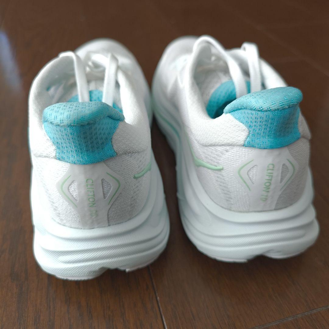 【新品未使用】HOKA ホカ CLIFTON 10 レディース 22.5cm