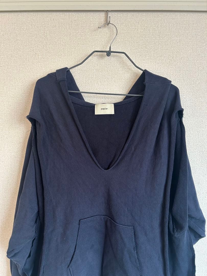 papier ネイビー　パーカー