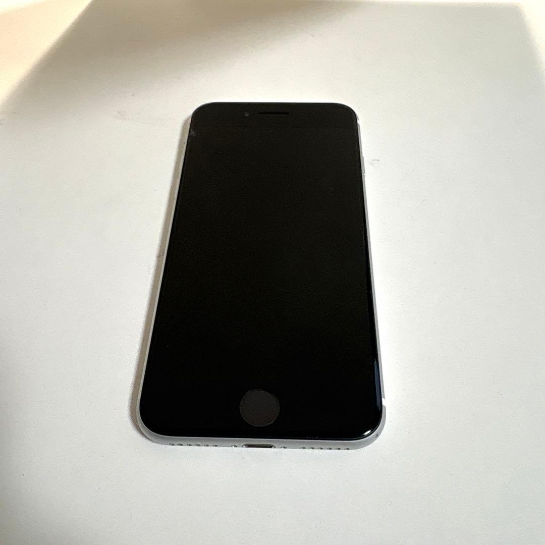 iPhone se 第二世代　64GB ホワイト　箱あり