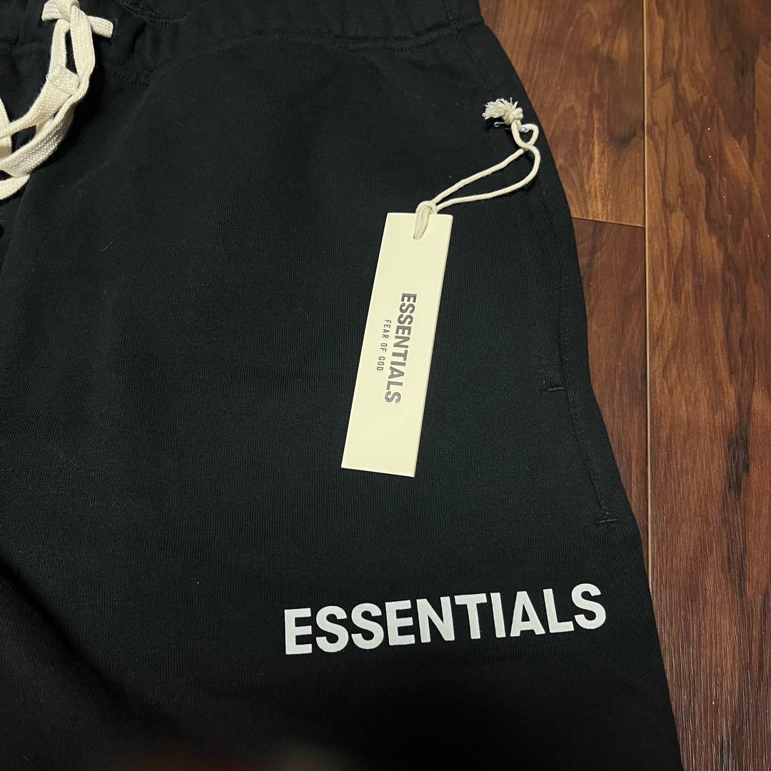 Fog essentials ハーフパンツショートパンツ　ロゴ 黒ブラック裏起毛