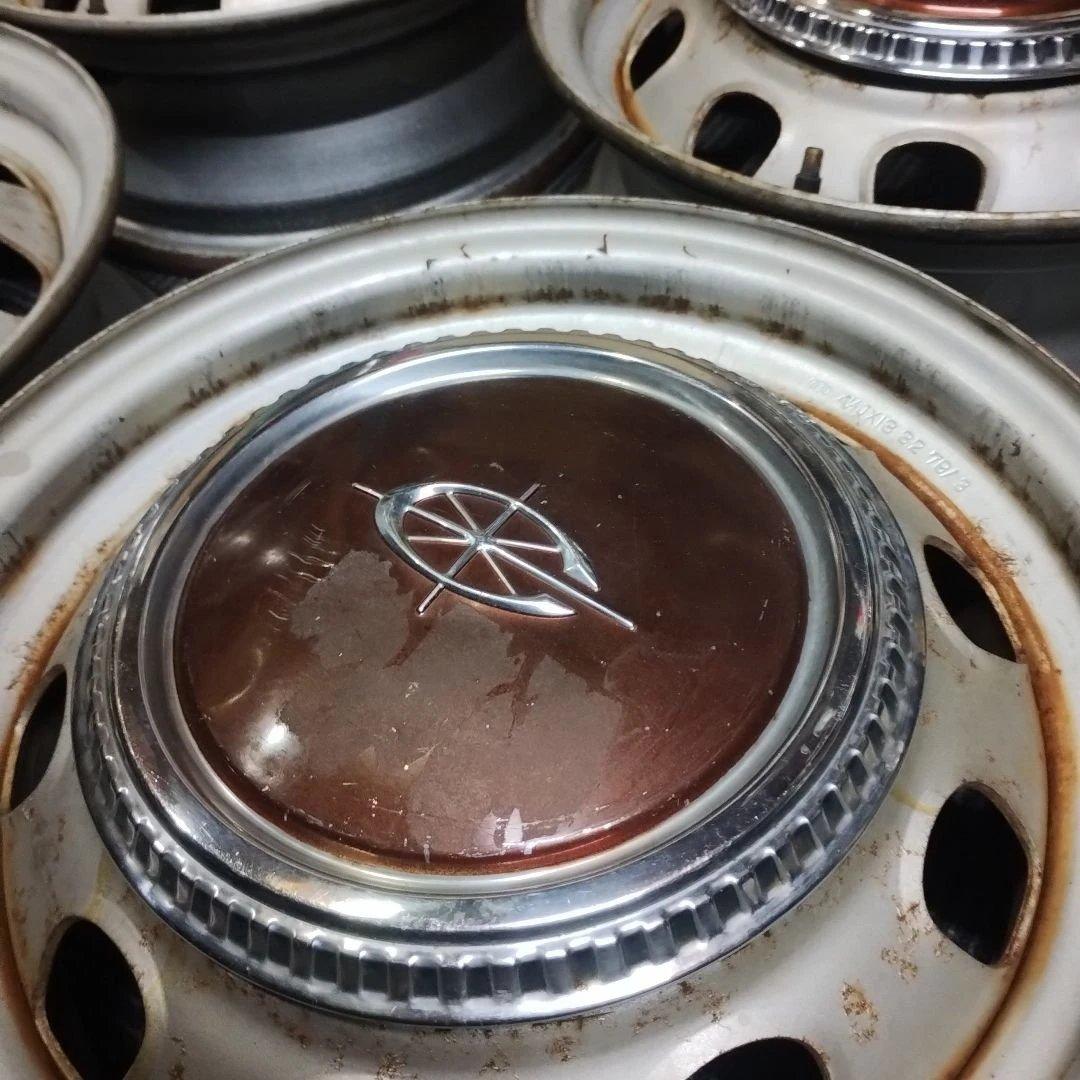 旧車 ① トヨタ コロナ純正 スチールホイール 中古品