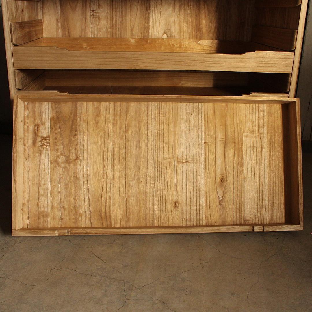 古い木製の引き出し5段　食器棚　キャビネット　古家具　古民家